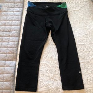 Cropped Lululemon leggings size 6